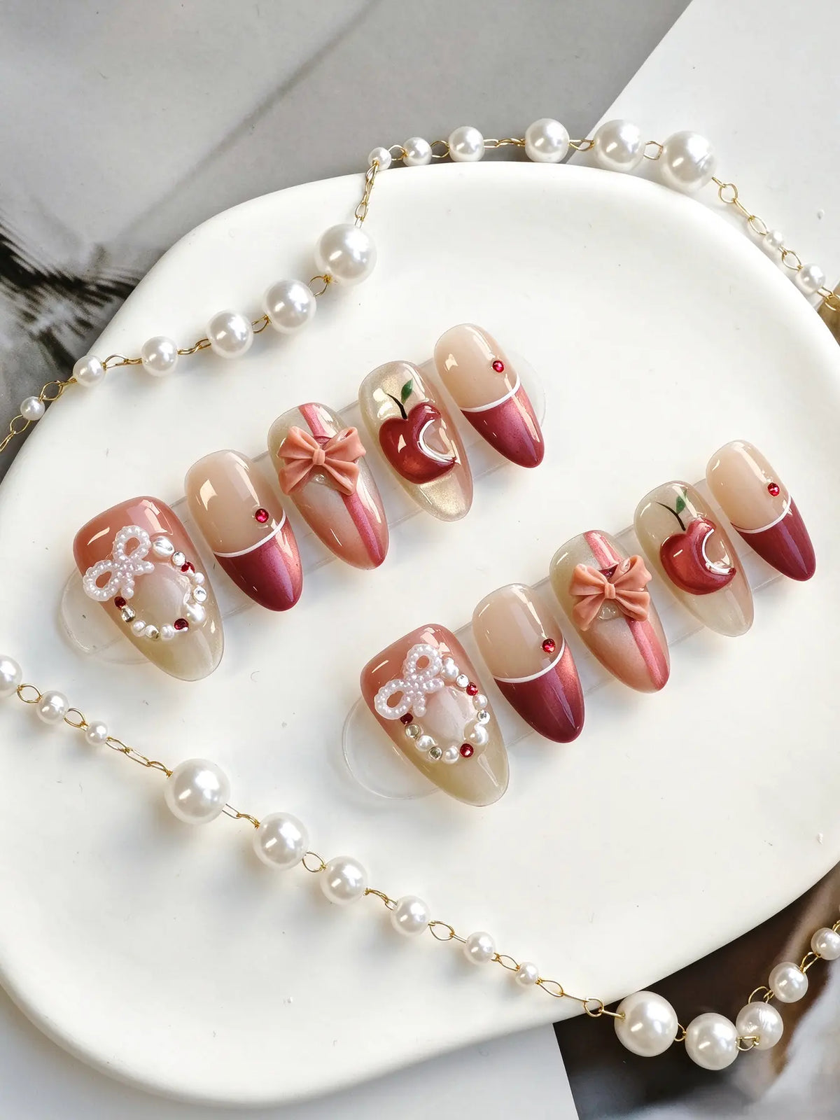 Press On Nails | Apple Bow Rhinestone Short Oval Nails