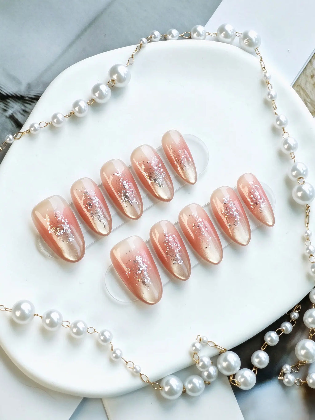 Press On Nails | Nude Pink Gradient Glitter Short Oval Nails
