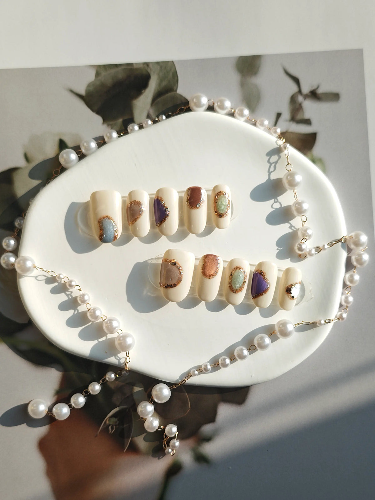 Cream Abstract Gem Inlay Short Square Nails