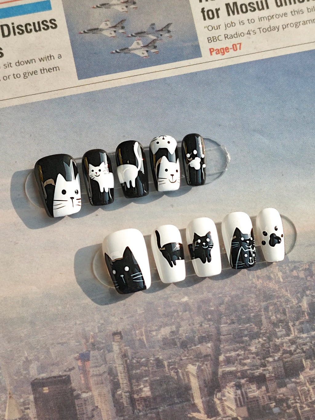 Black White Hand‑Painted Cat Short Coffin Press On Nails