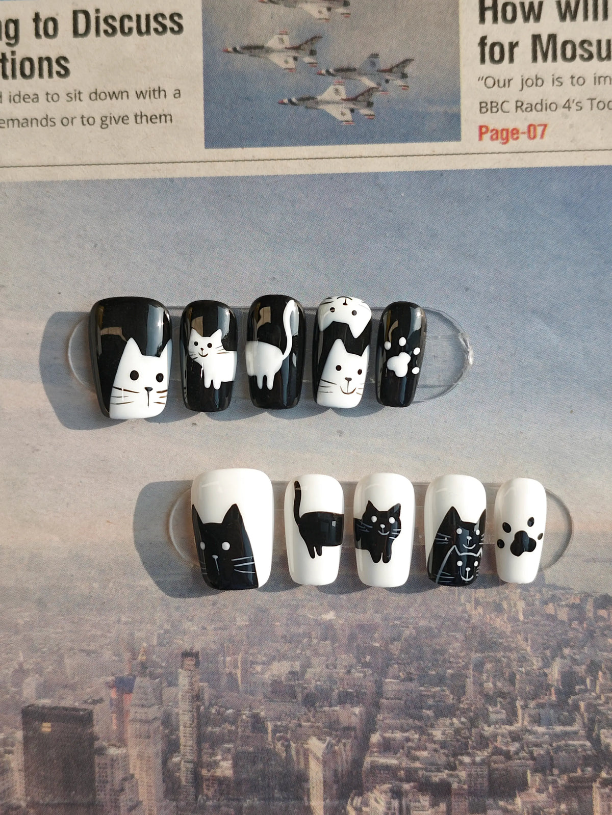 Black White Hand‑Painted Cat Short Coffin Press On Nails