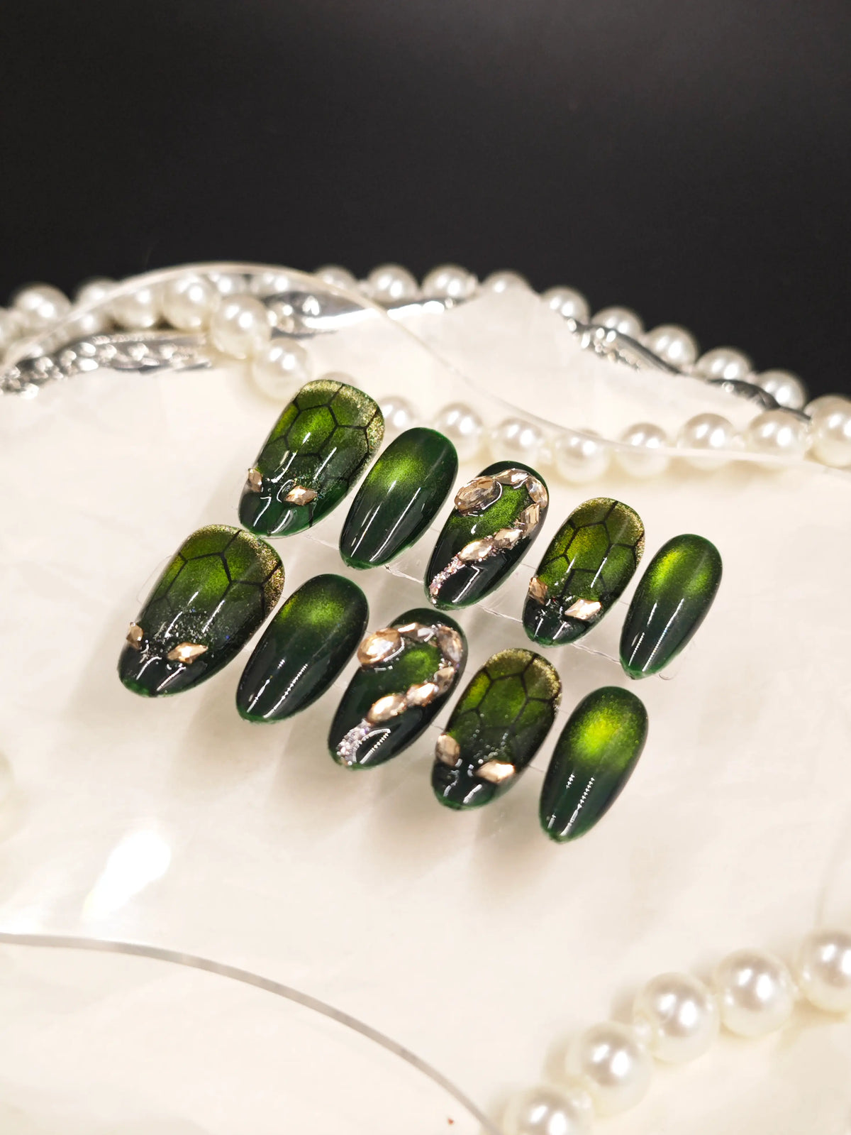 Green Snake Skin Cat Eye Almond Nails