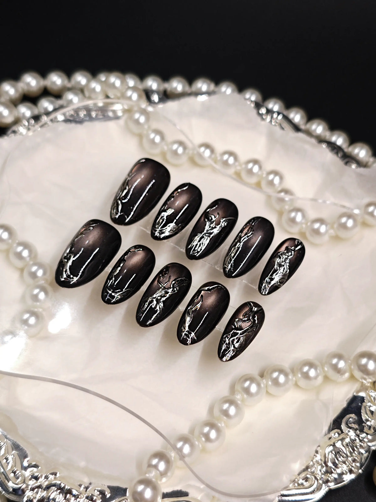 Black Metallic Silver Swirl Medium Oval Nails