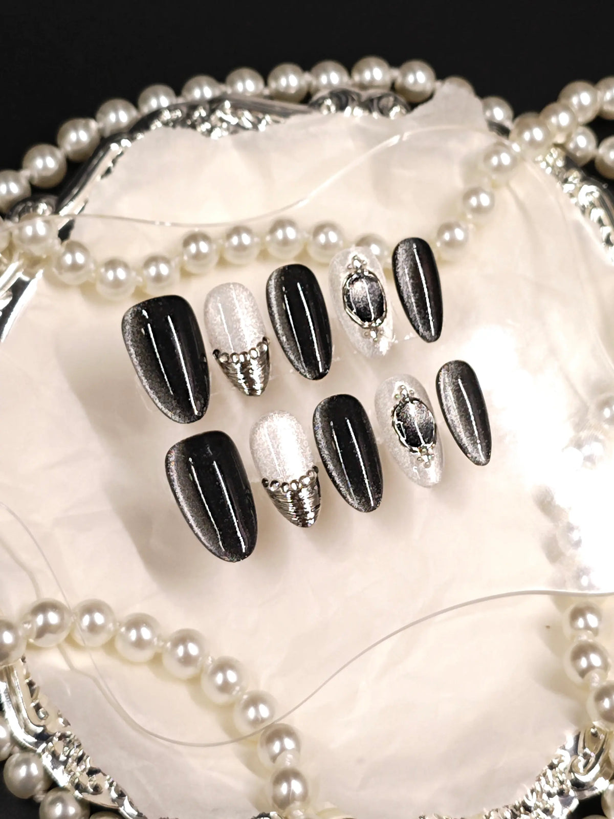 Black Silver Vintage Gem & Bead Medium Oval Nails