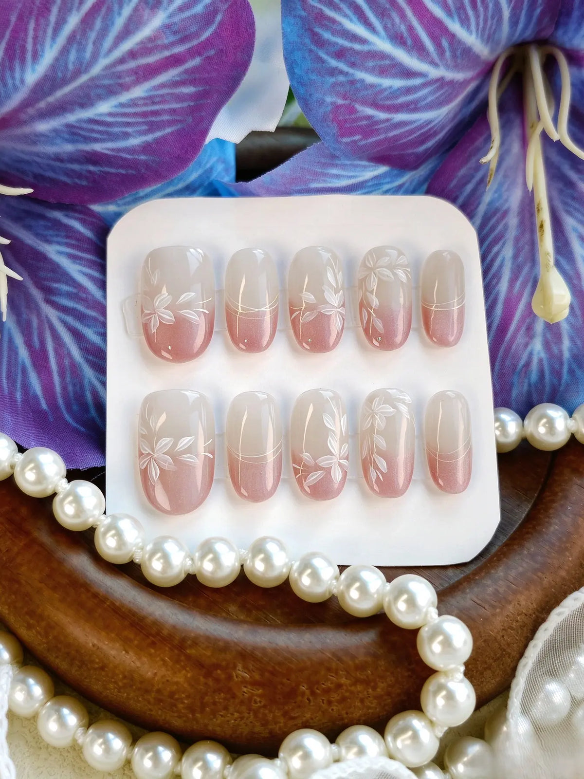 Press On Nails | Pink Gradient White Floral Short Oval Nails