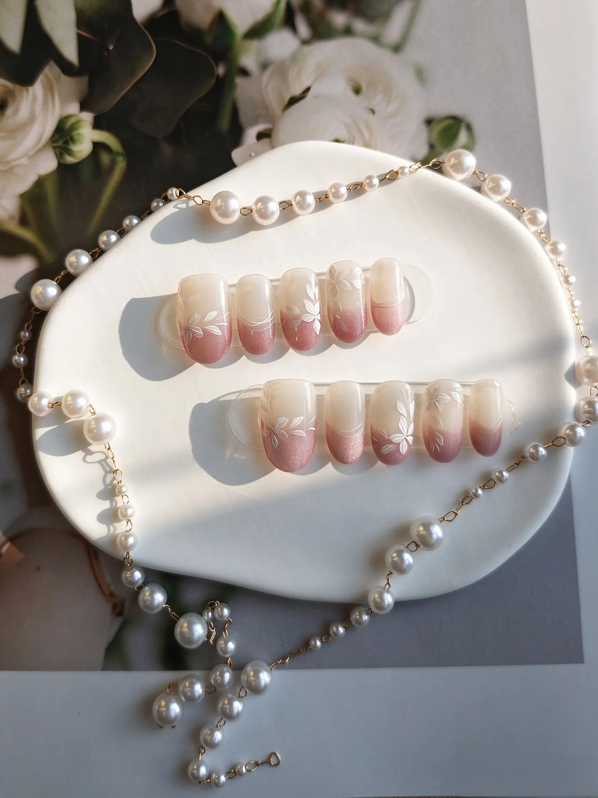Press On Nails | Pink Gradient White Floral Short Oval Nails