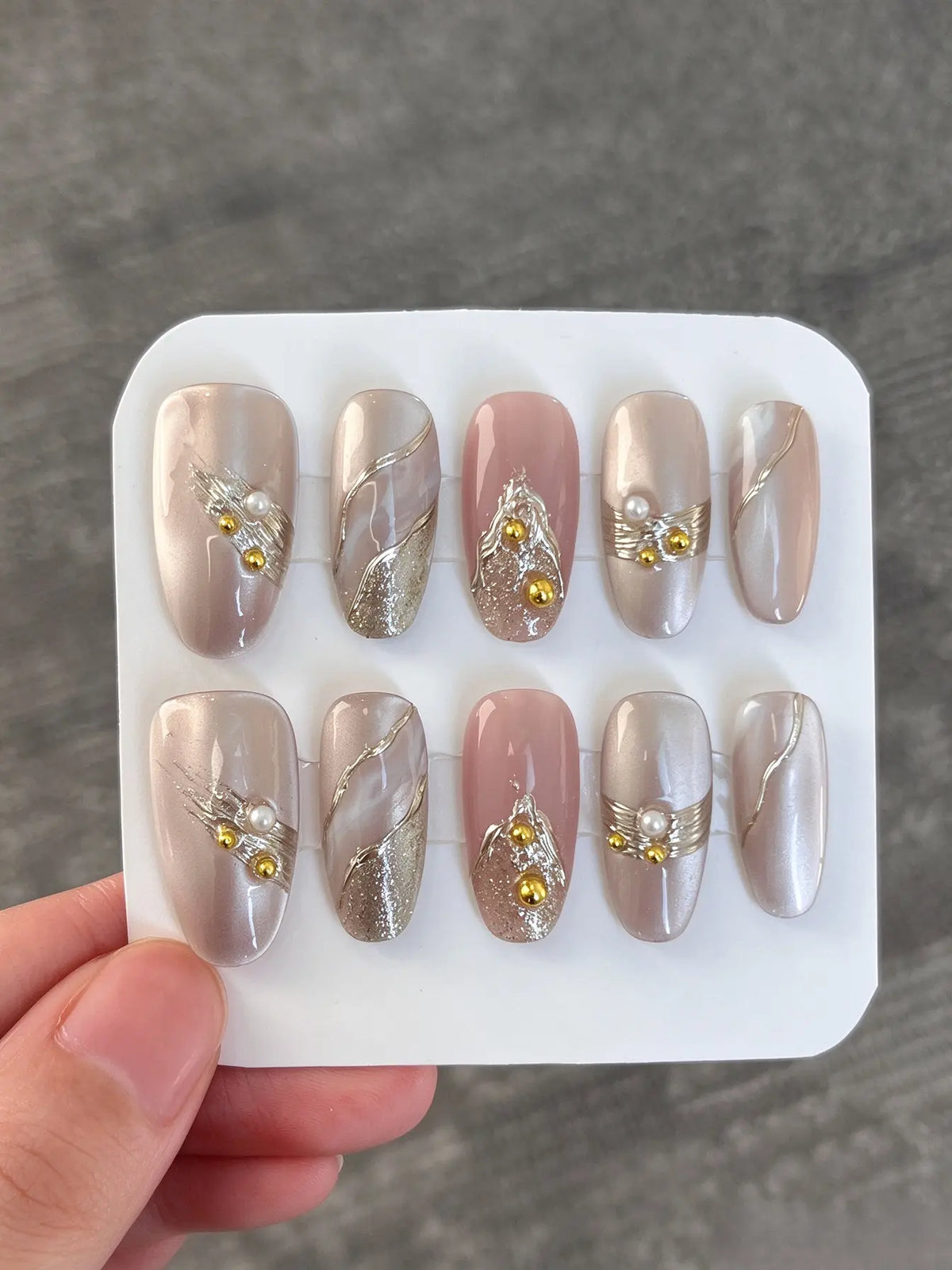 Nude Metallic Line Pearl Short Oval Press On Nails